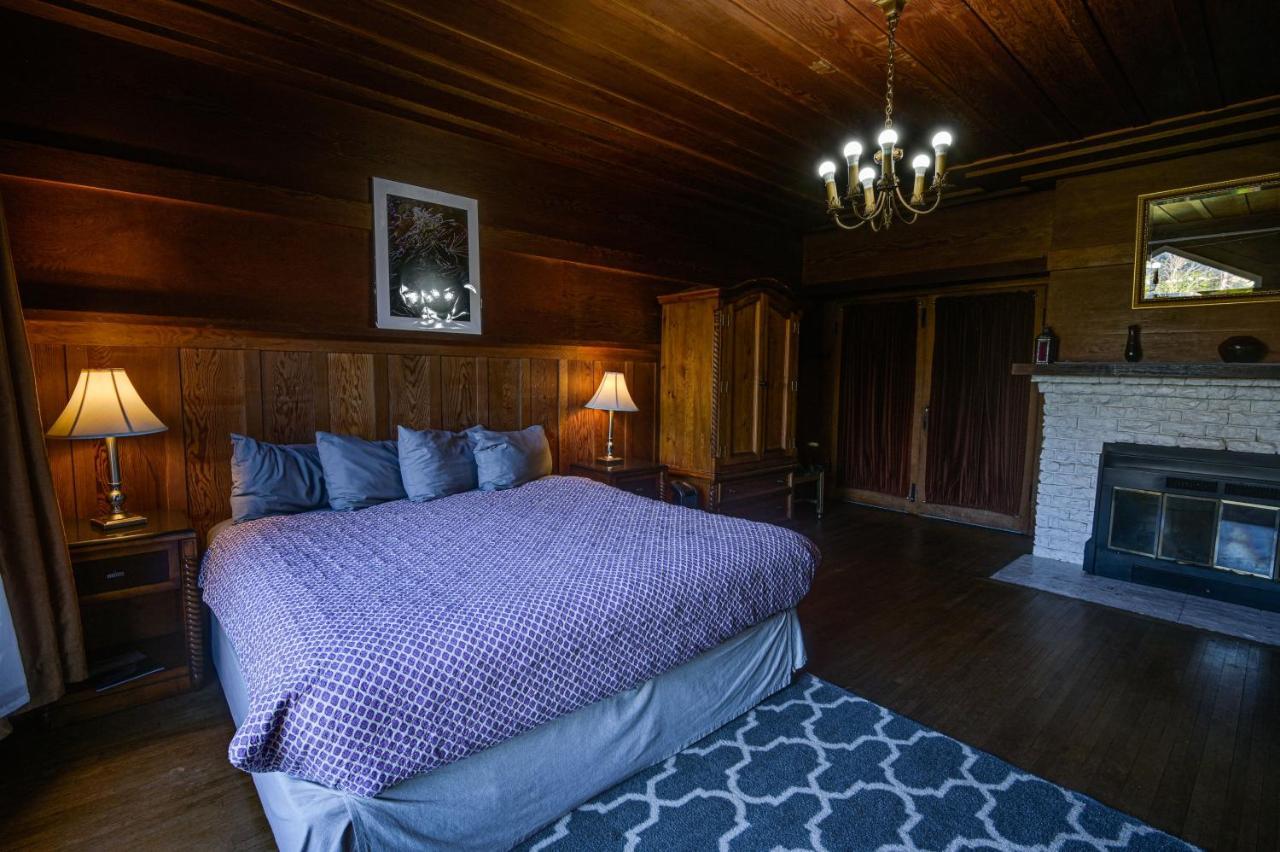 The Captains Quarters Fort Bragg Bagian luar foto