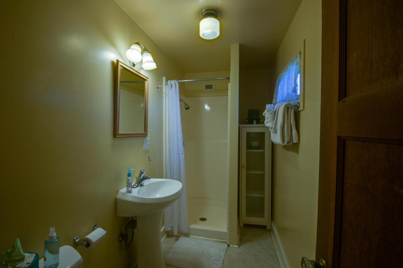 The Captains Quarters Fort Bragg Bagian luar foto