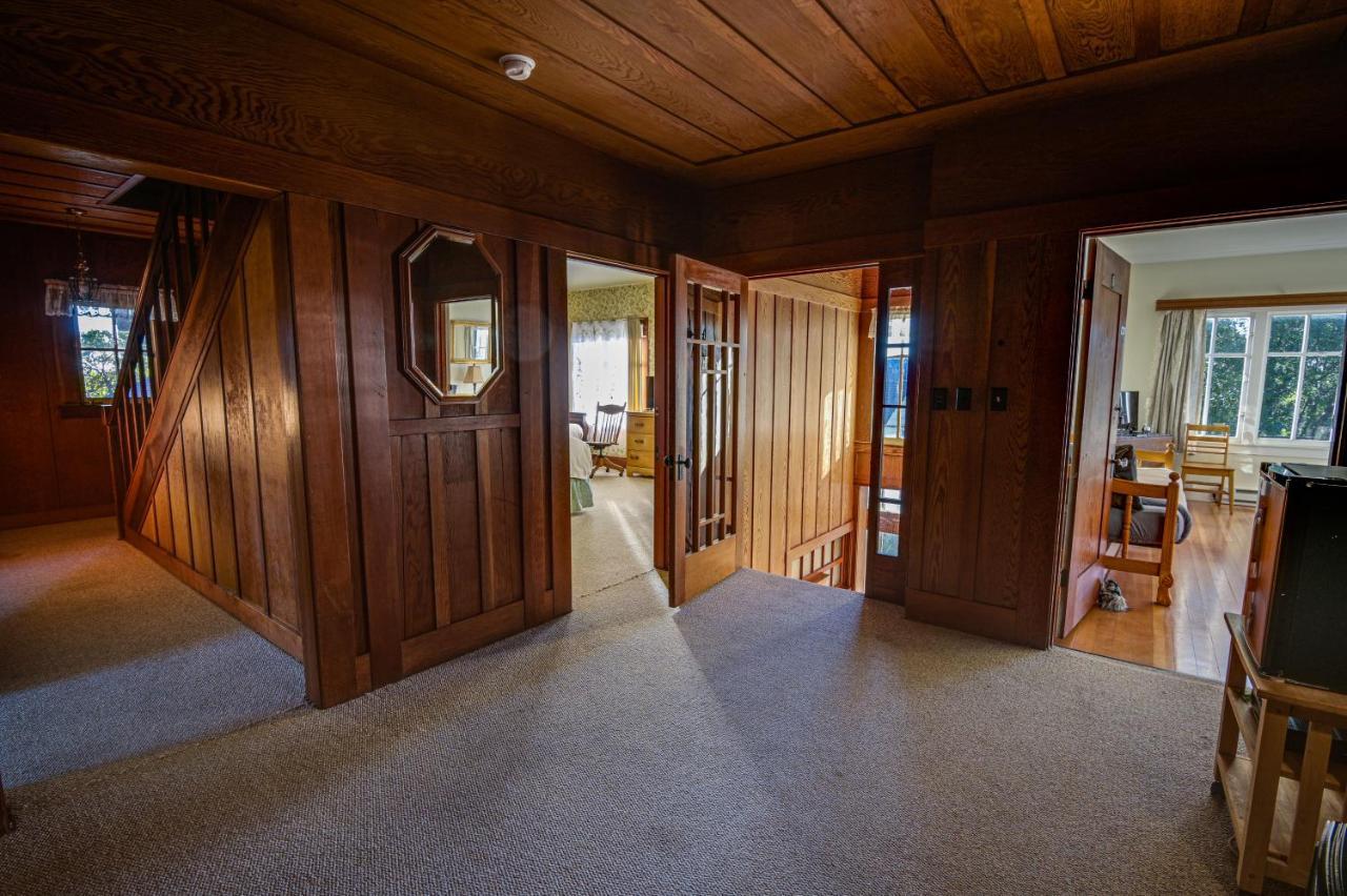 The Captains Quarters Fort Bragg Bagian luar foto