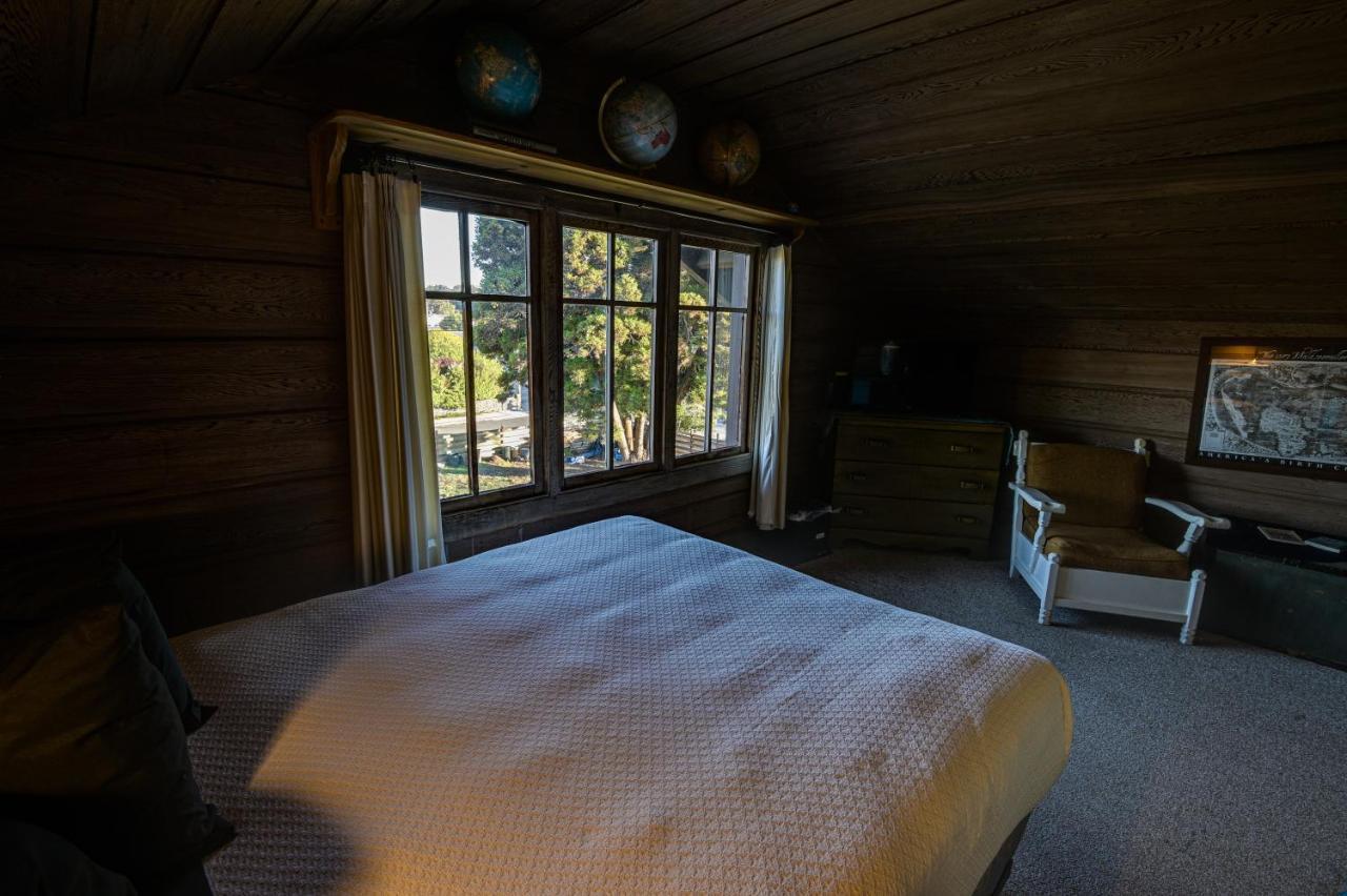 The Captains Quarters Fort Bragg Bagian luar foto